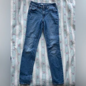 Old Navy Woman’s Skinny Jeans Size 00